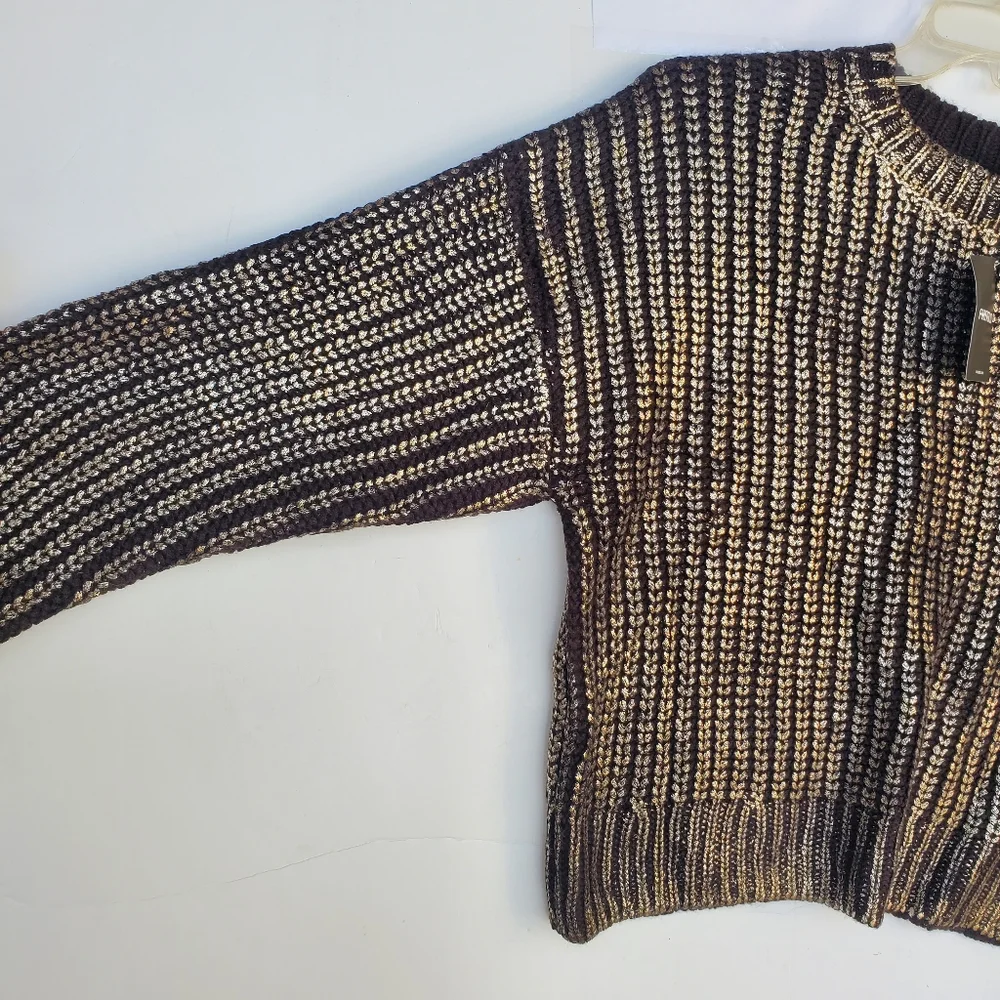 Crop Metallic Gold Black Cable Knit Sweater NWT Size L - Picture 12 of 16